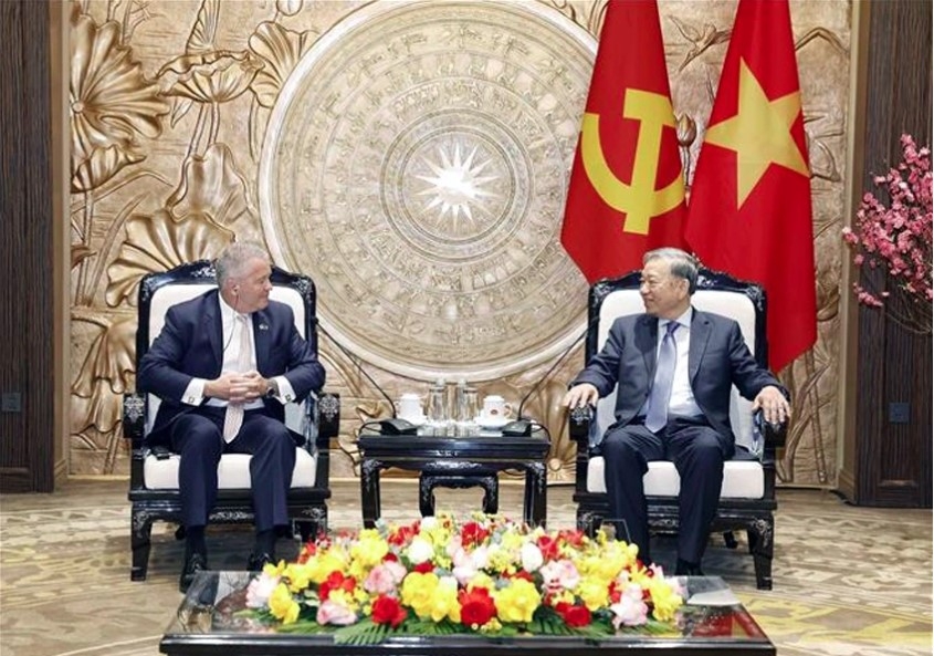 Vietnam desires to boost all-around cooperation with US for common interests